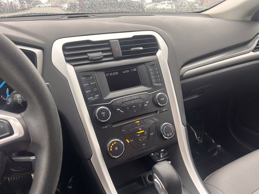 Used 2014 Ford Fusion S FWD image 20