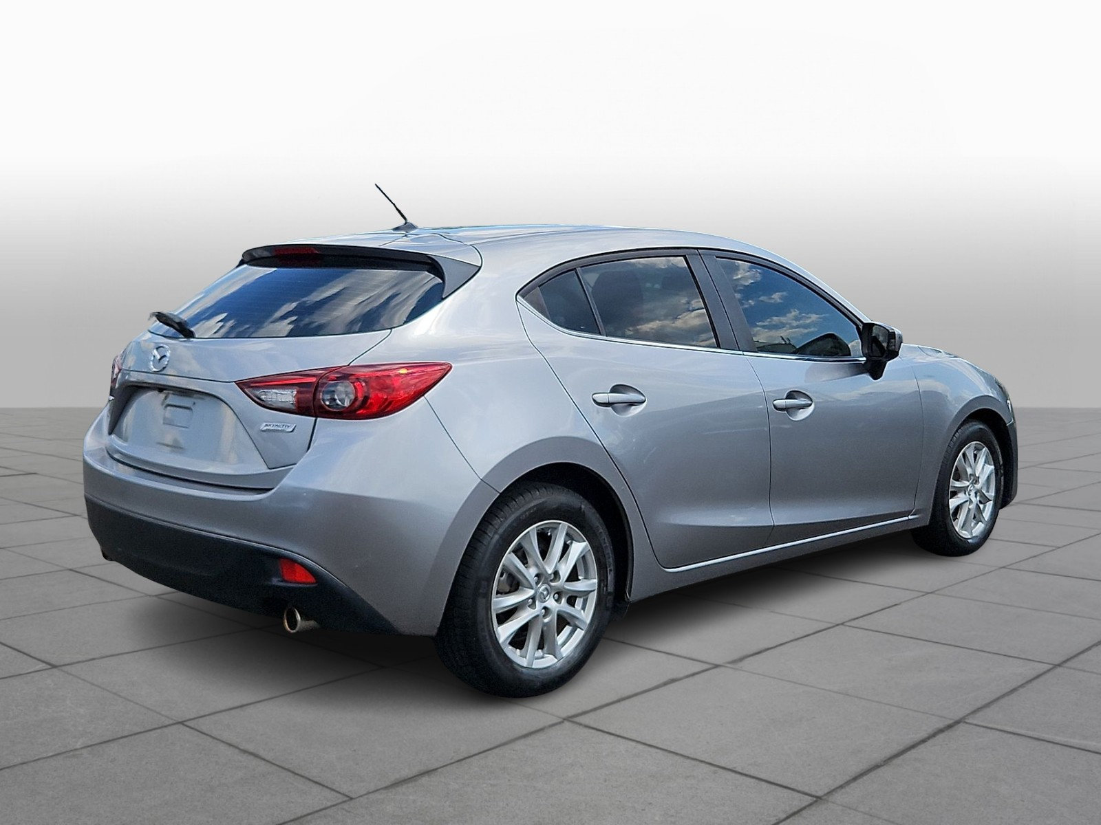 Used 2016 MAZDA MAZDA3 i Sport w/ Preferred Equipment Package FWD image 7