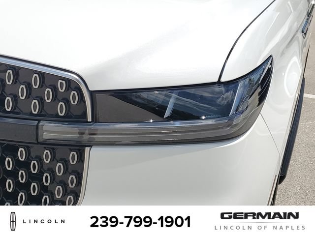 New 2026 Lincoln Navigator L Premier AWD/4WD image 14