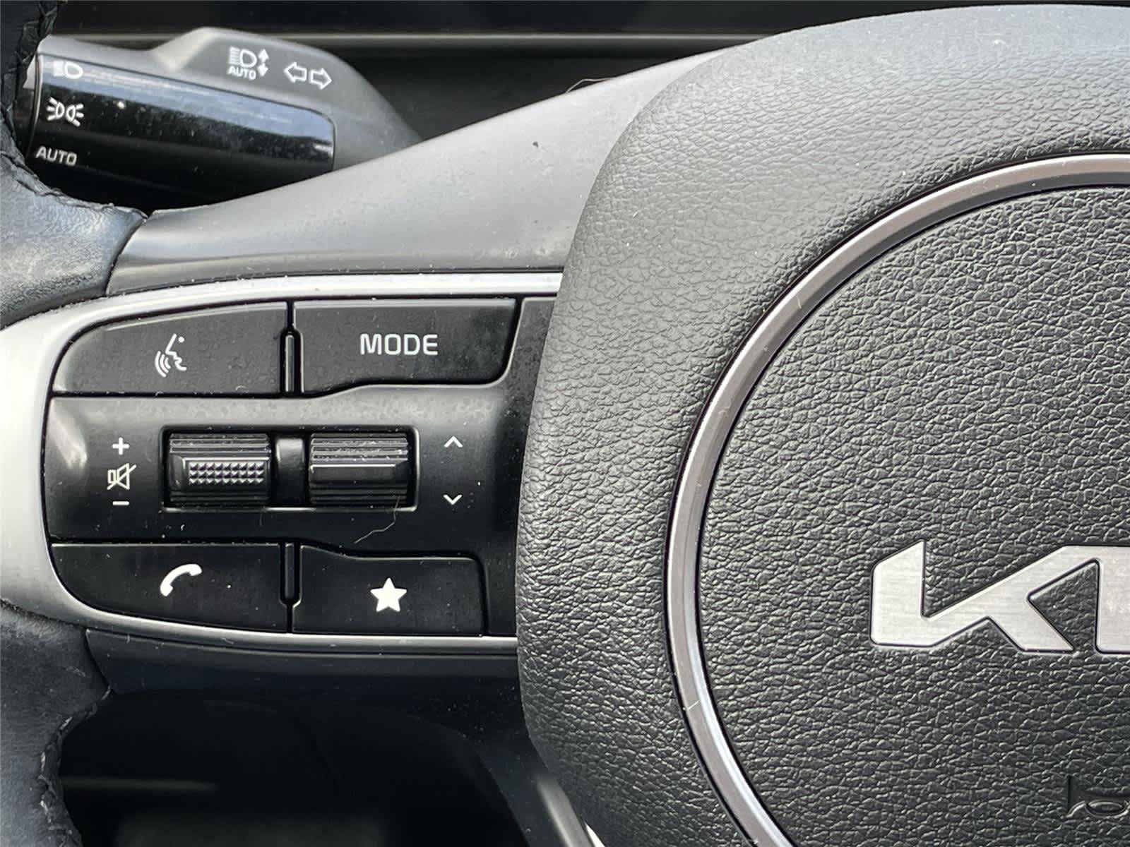 Used 2025 Kia Sportage X-Line w/ Premium Package AWD/4WD image 29