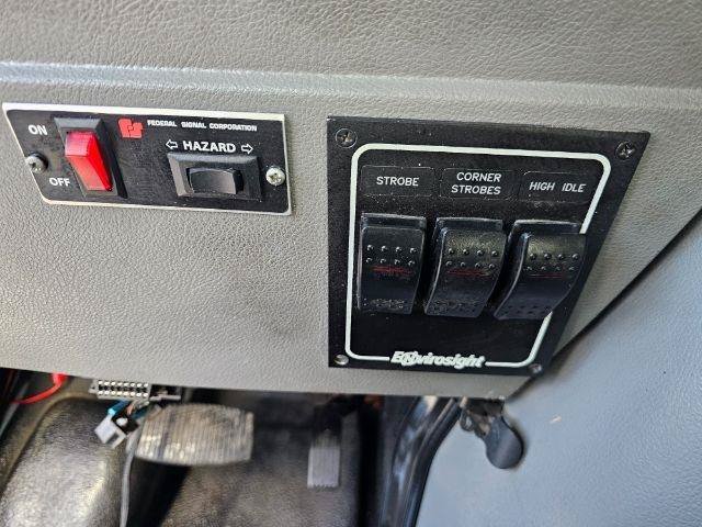 Used 2017 Ford E-450 and Econoline 450 Super Duty w/ Power Windows & Locks Group RWD image 20