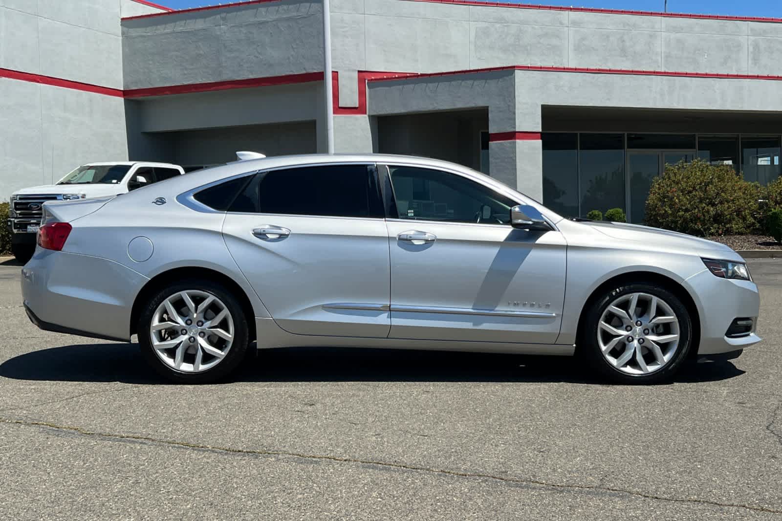 Used 2018 Chevrolet Impala Premier FWD image 6
