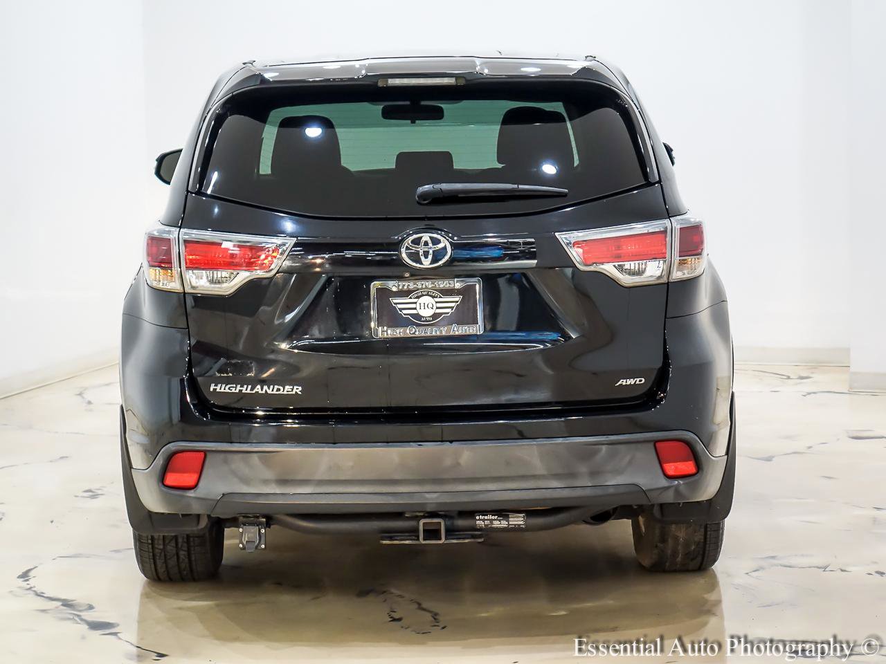 Used 2016 Toyota Highlander LE AWD/4WD image 7