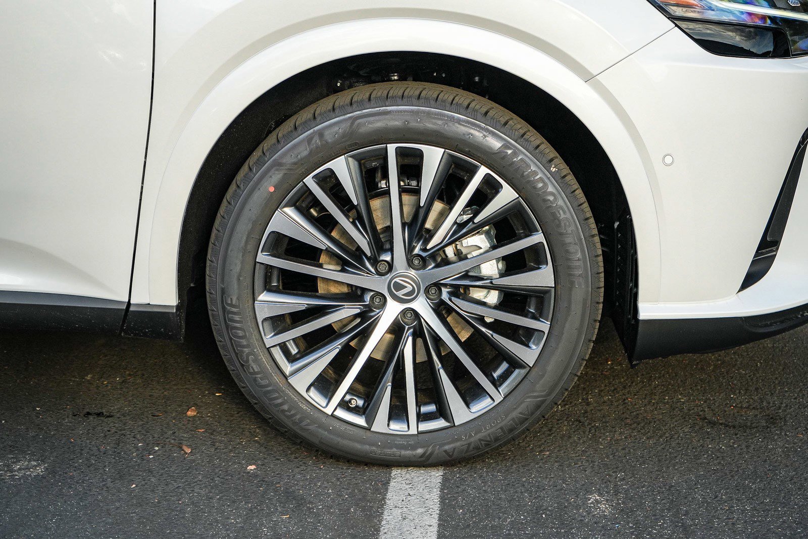 New 2026 Lexus RX 350 image 9