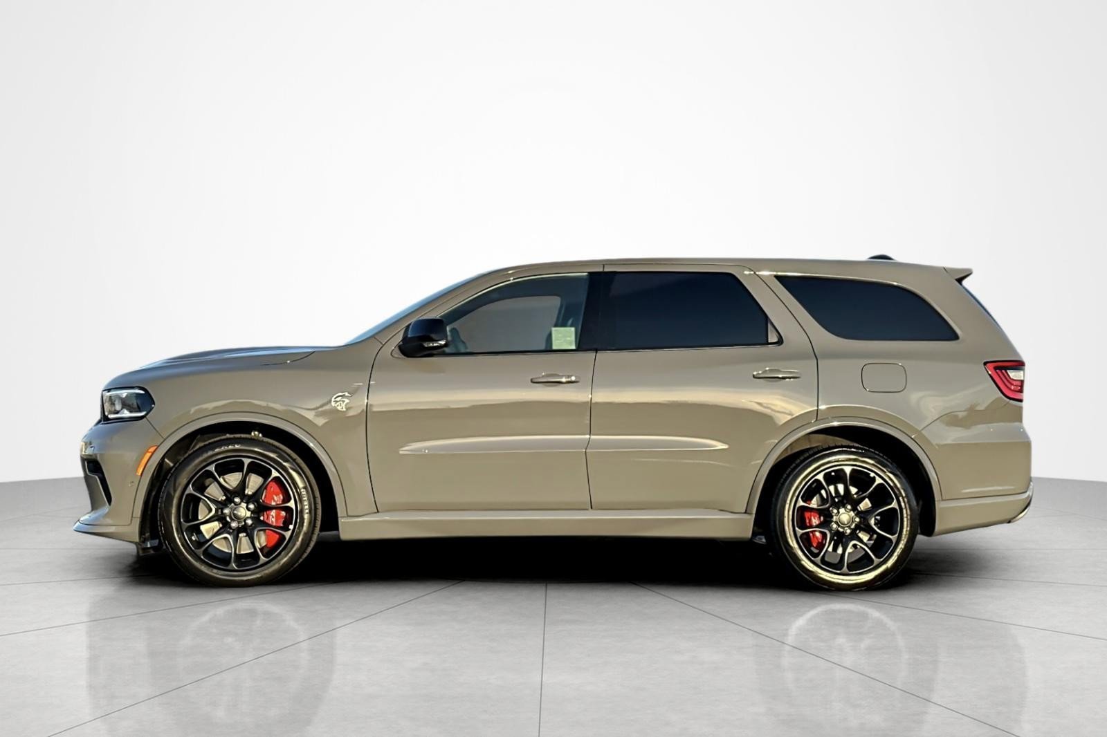 Used 2025 Dodge Durango SRT Hellcat image 2