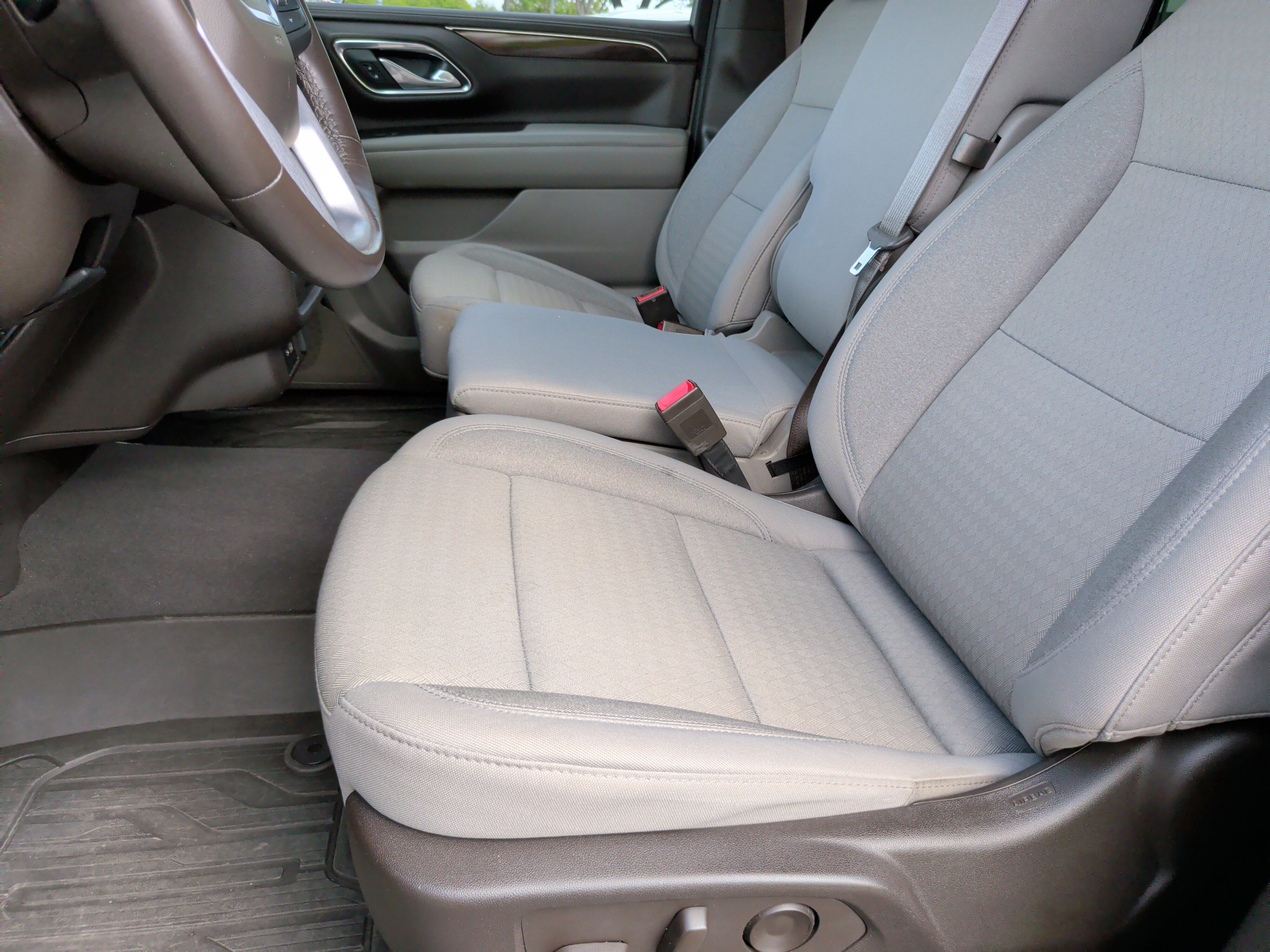 Used 2022 GMC Yukon SLE w/ Max Trailering Package image 26