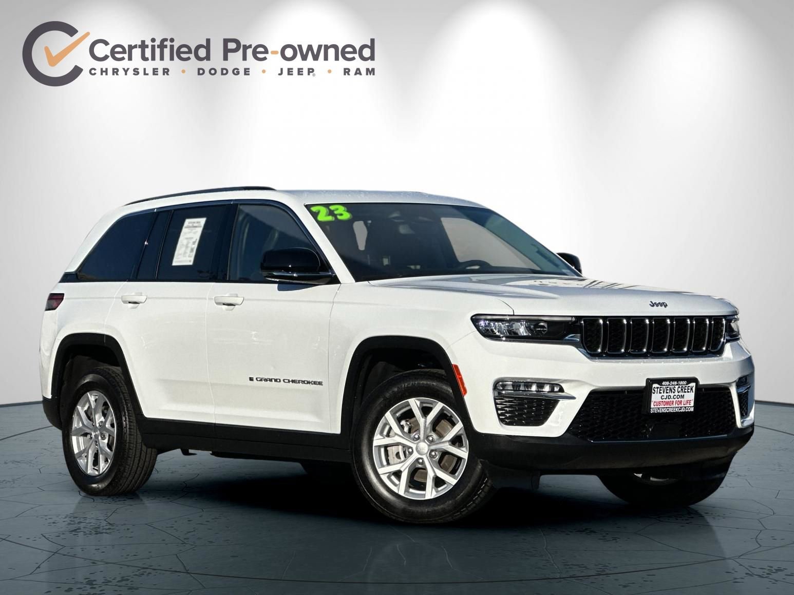 Used 2023 Jeep Grand Cherokee Limited image 2