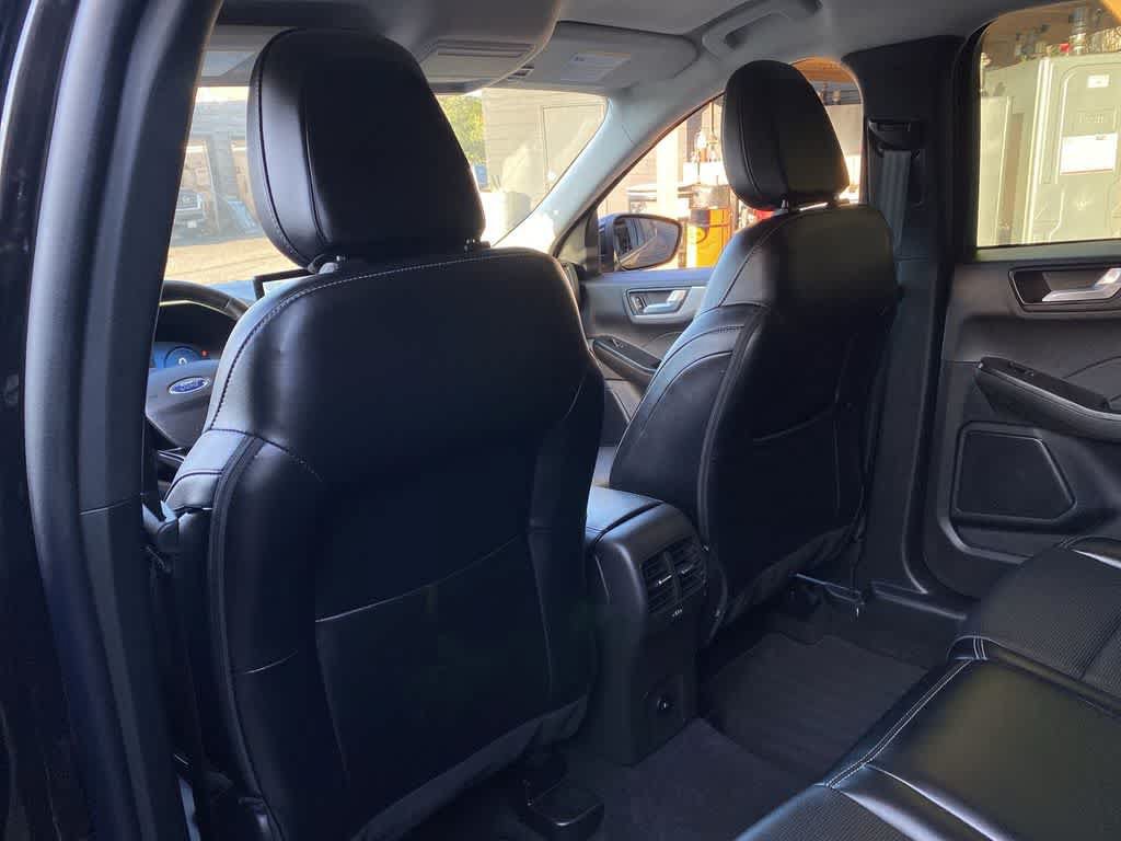 Used 2025 Ford Escape Platinum AWD/4WD image 16