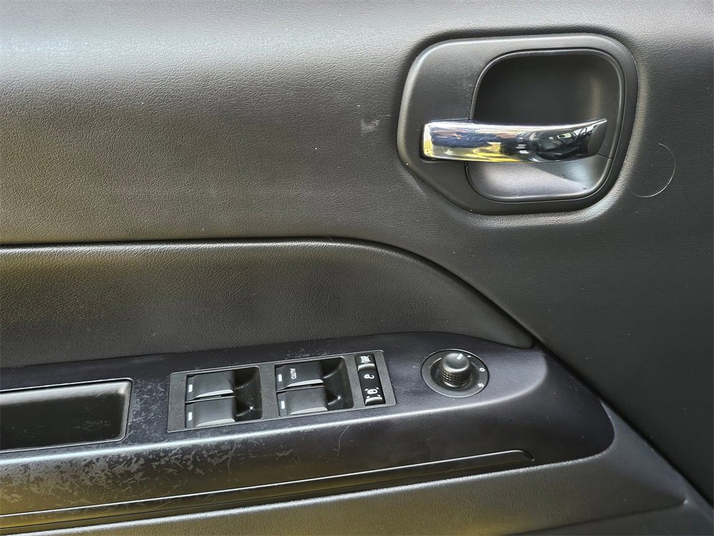 Used 2016 Jeep Patriot High Altitude image 24