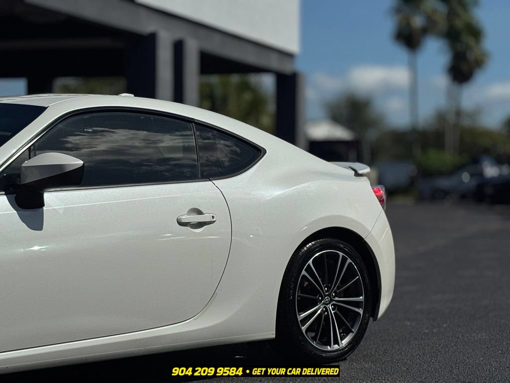 Used 2015 Scion FR-S RWD image 3