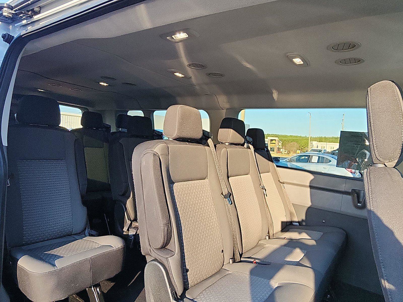 Used 2022 Ford Transit 350 XLT RWD image 22