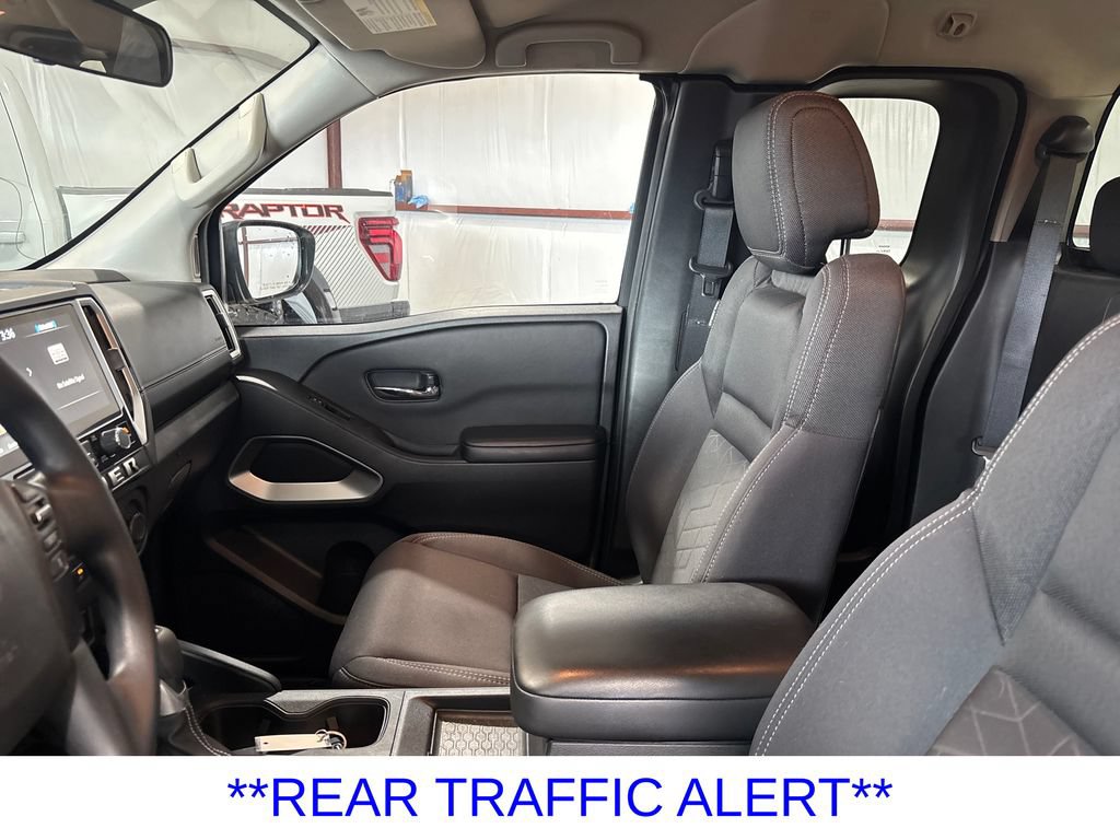 Used 2025 Nissan Frontier SV RWD image 11