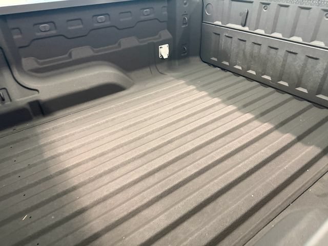 Used 2023 GMC Canyon AT4X AWD/4WD image 10