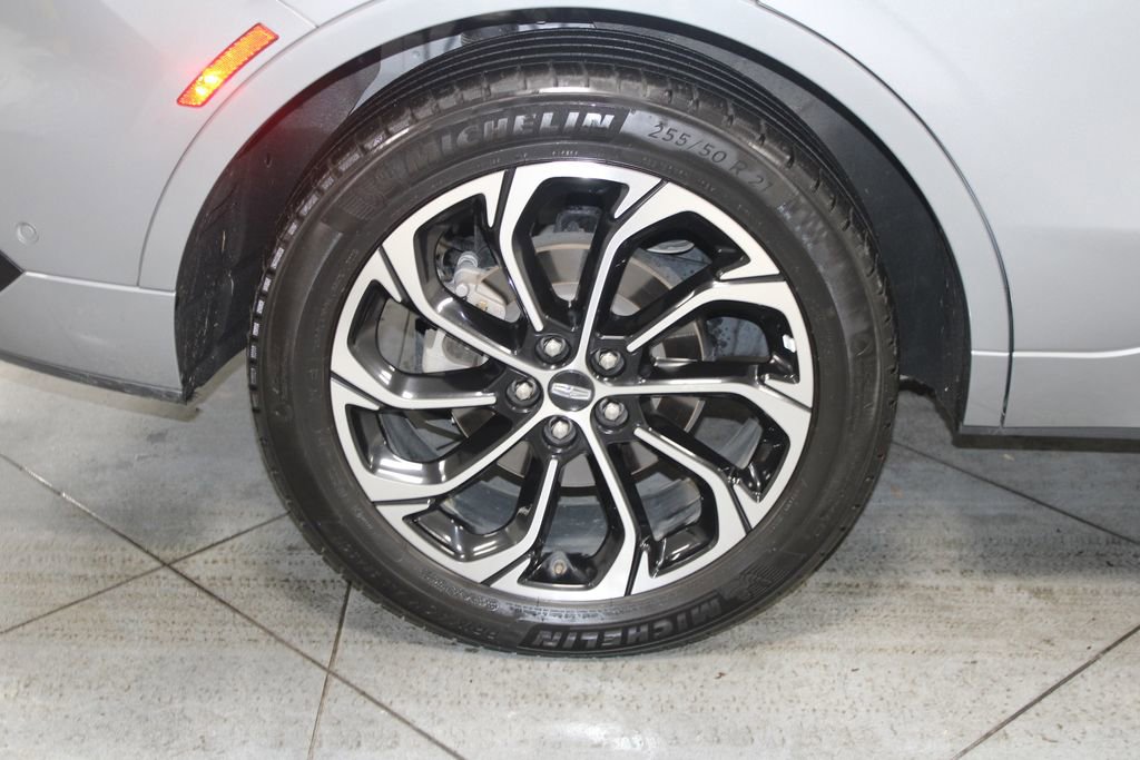 Used 2024 Lincoln Nautilus Reserve image 14