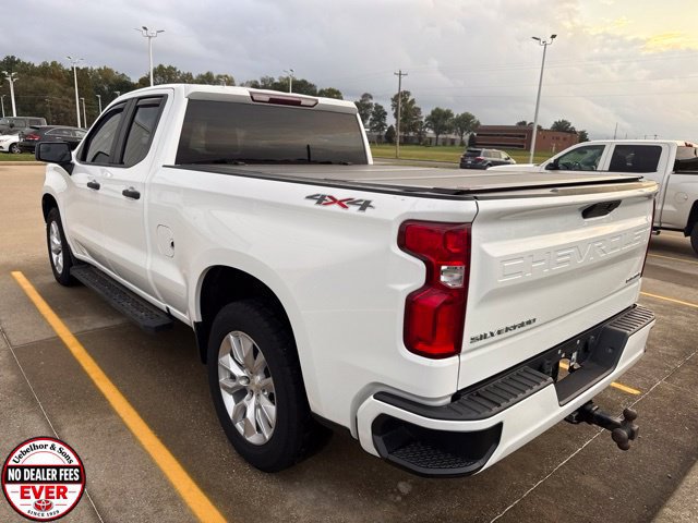 Used 2020 Chevrolet Silverado 1500 Custom w/ Custom Value Package AWD/4WD image 5