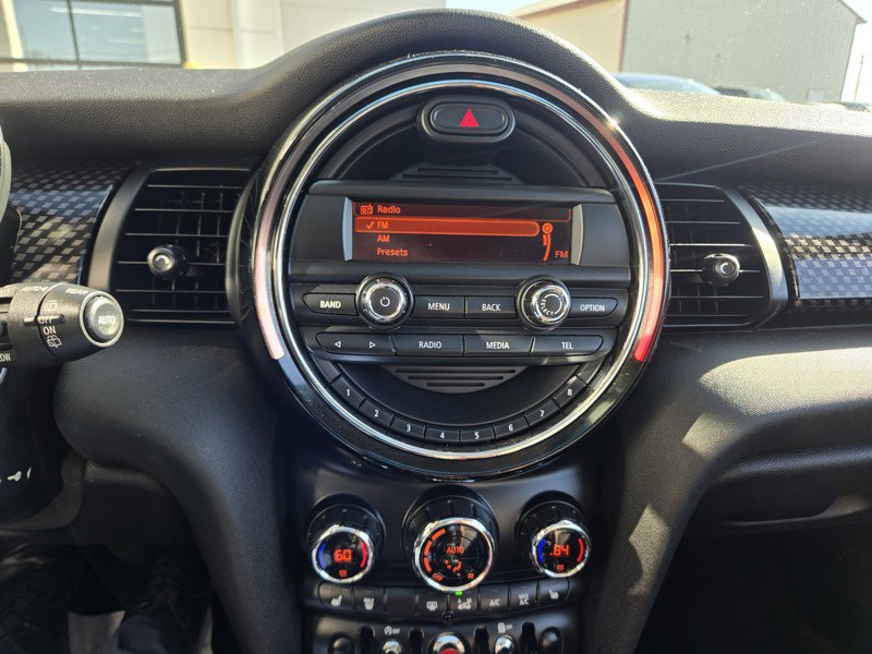 Used 2015 MINI Cooper S image 16