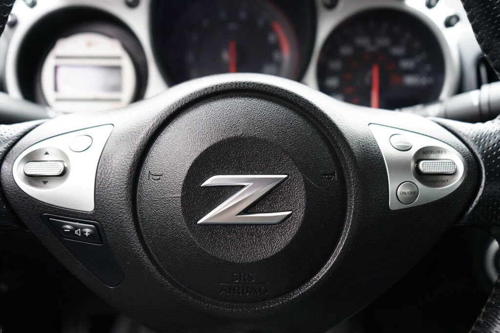 Used 2009 Nissan 370Z Coupe image 21