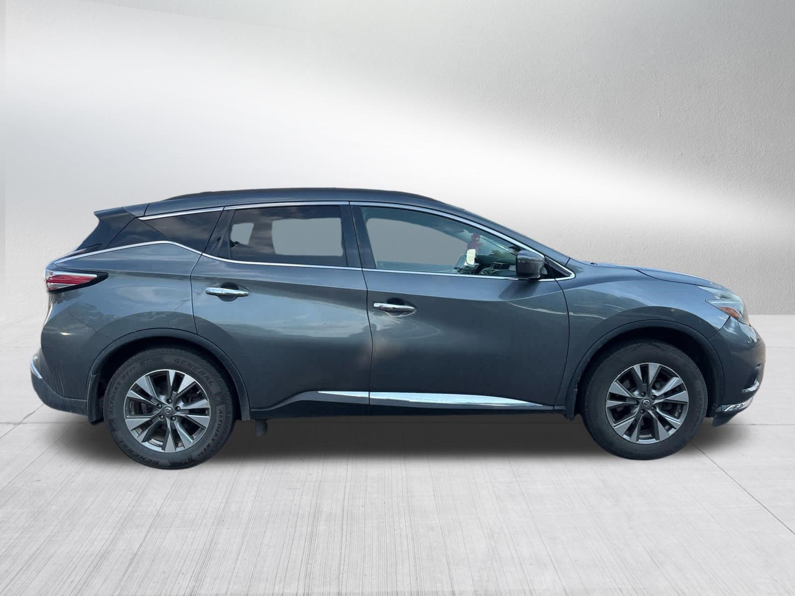 Used 2018 Nissan Murano SV AWD/4WD image 2