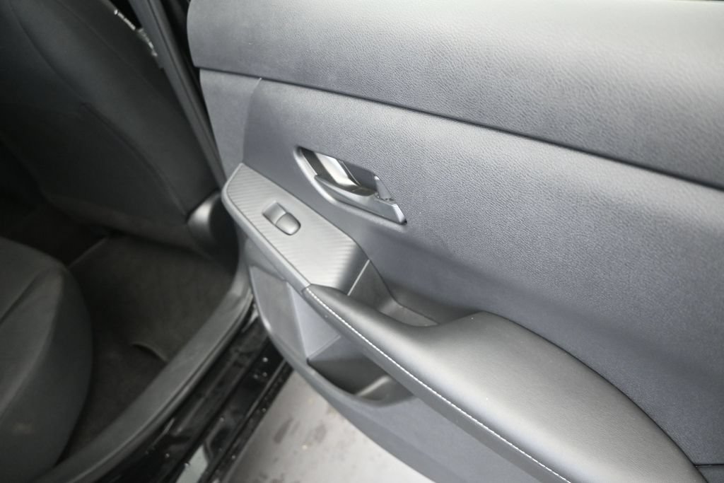Used 2025 Nissan Sentra S FWD image 20