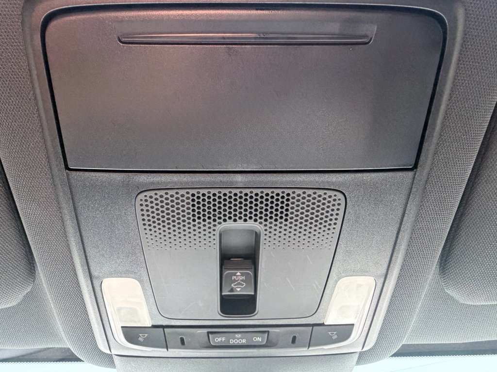 Used 2025 Honda CR-V Sport image 17