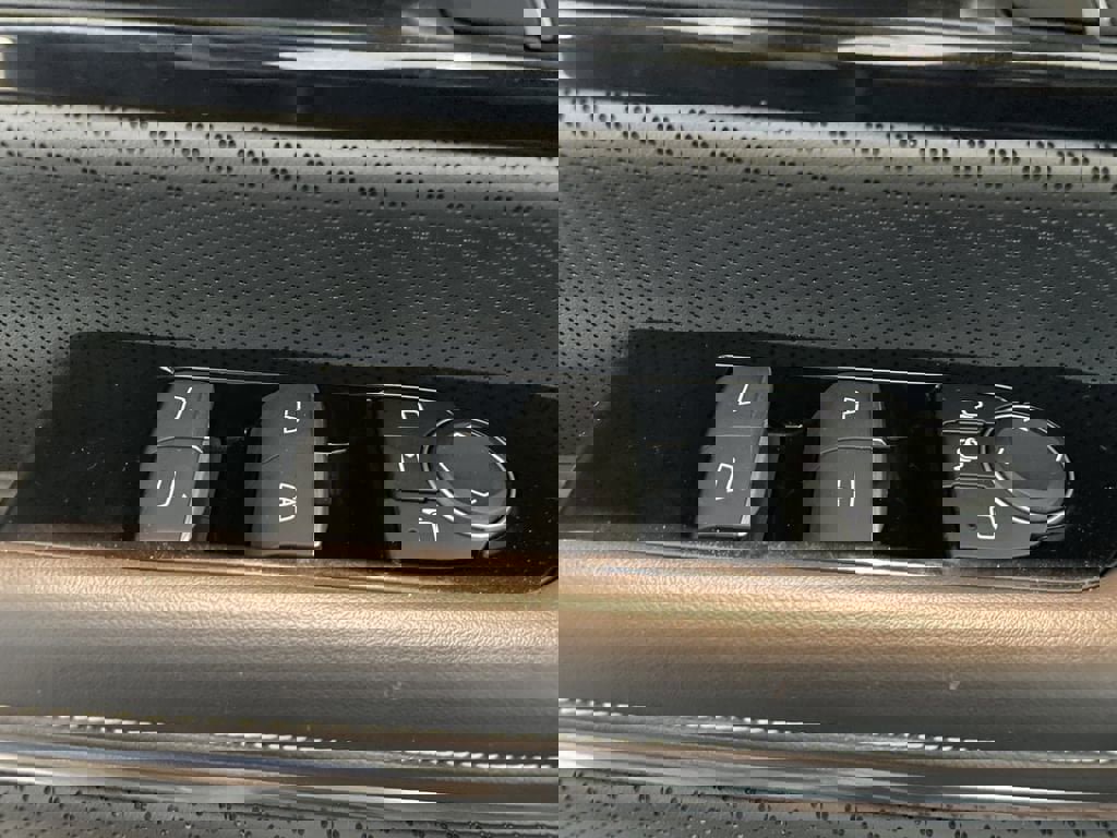 New 2025 GMC Sierra EV Denali image 18