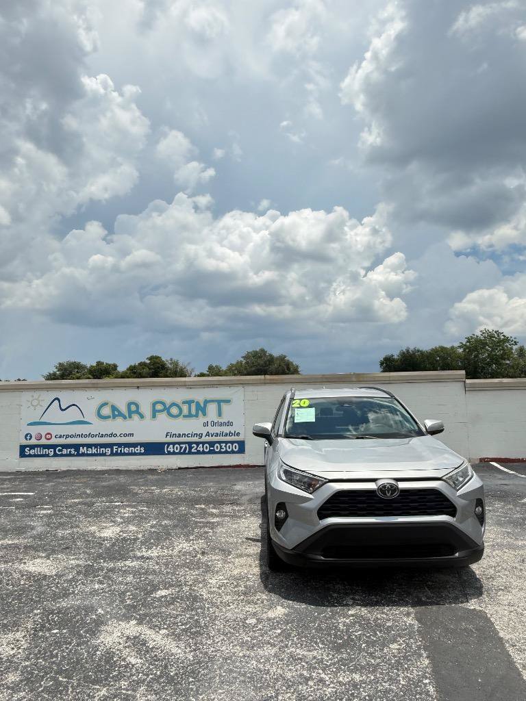 Used 2020 Toyota RAV4 XLE FWD image 25