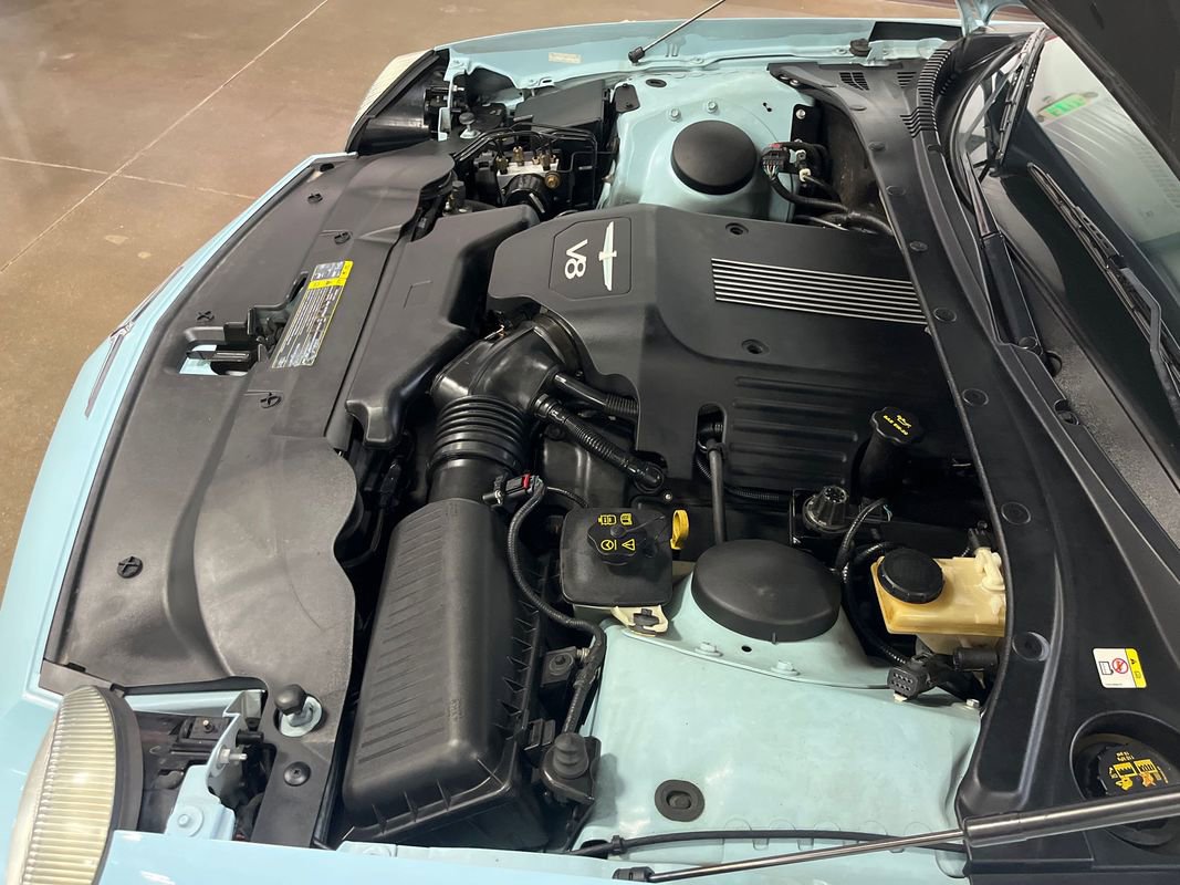 Used 2003 Ford Thunderbird image 74