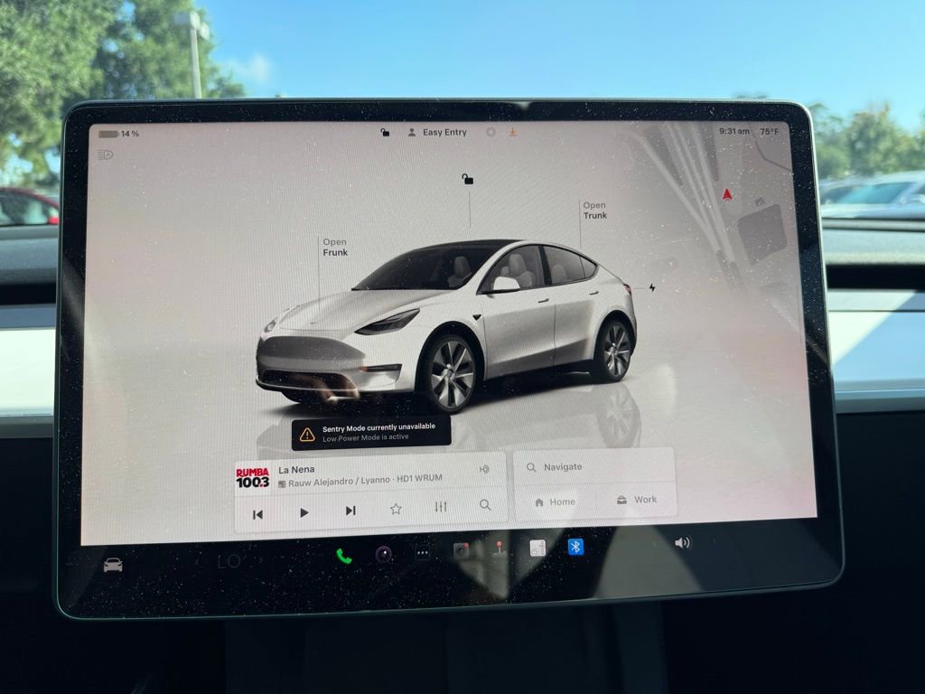 Used 2022 Tesla Model Y Long Range image 25