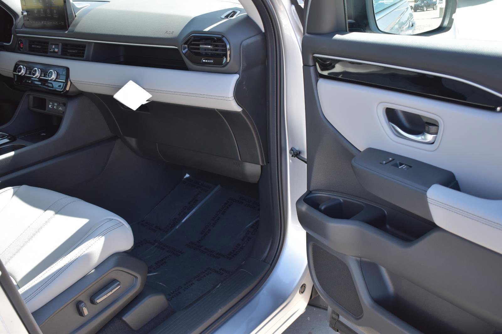 New 2025 Honda Pilot EX-L image 14