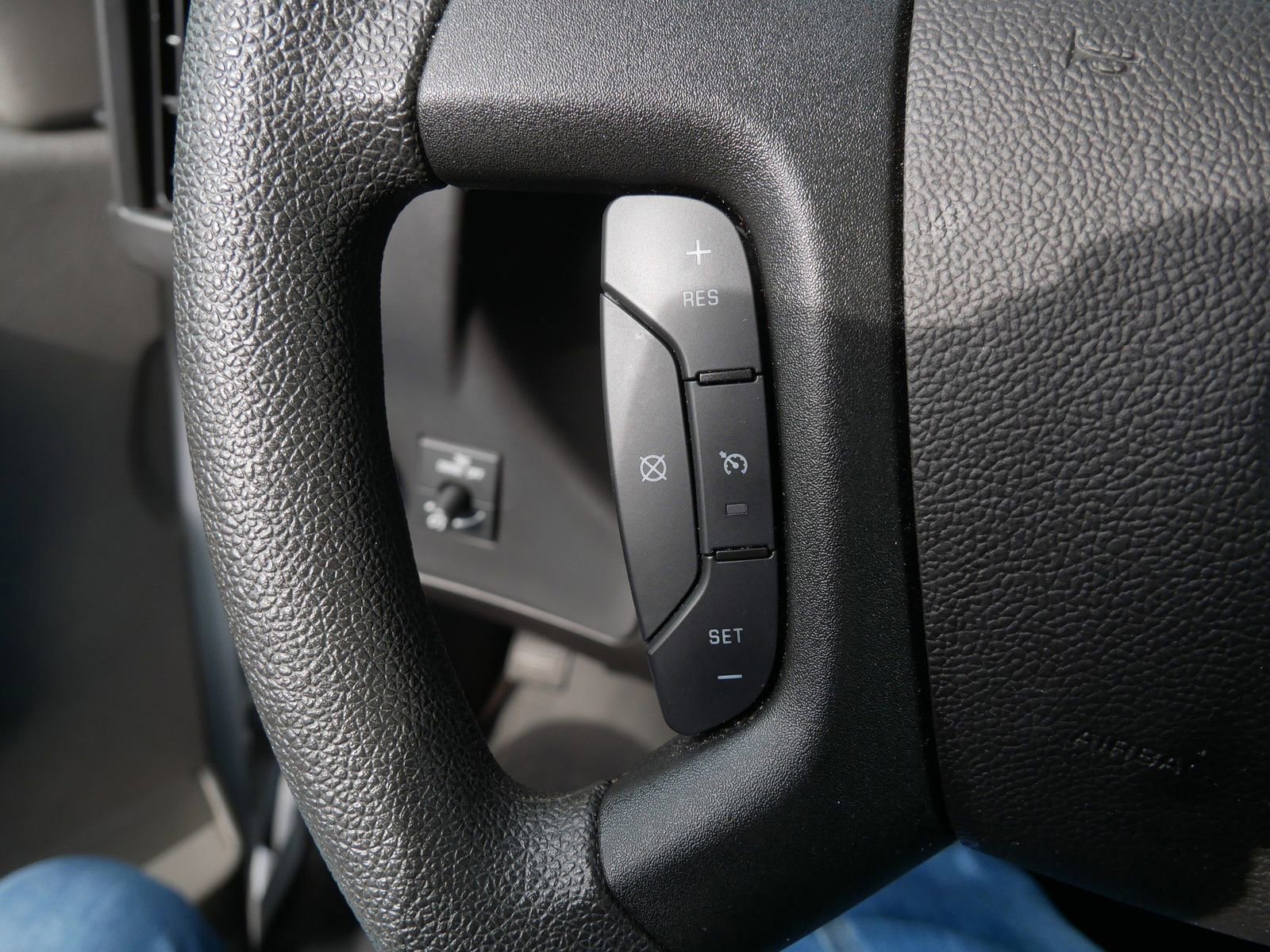 Used 2025 GMC Savana 3500 LT w/ LT Preferred Equipment Group image 31