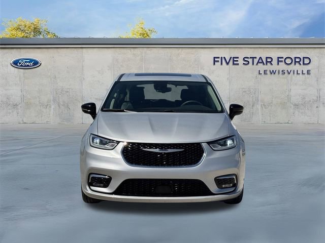 Used 2024 Chrysler Pacifica Limited image 13