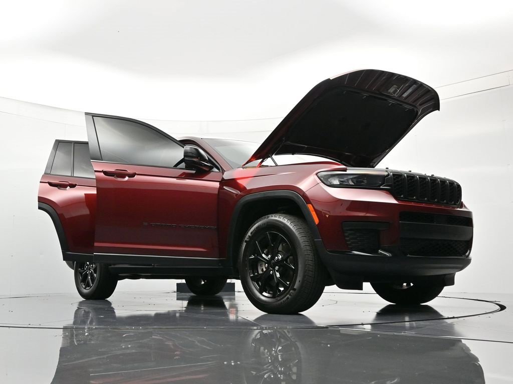 Used 2024 Jeep Grand Cherokee L Altitude image 61