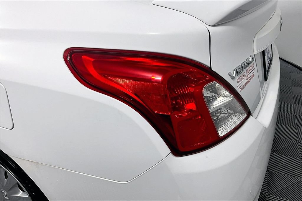 Used 2019 Nissan Versa SV FWD image 28