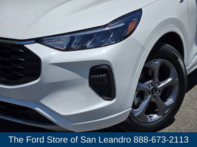 Used 2024 Ford Escape ST-Line w/ Tech Pack #1 image 11