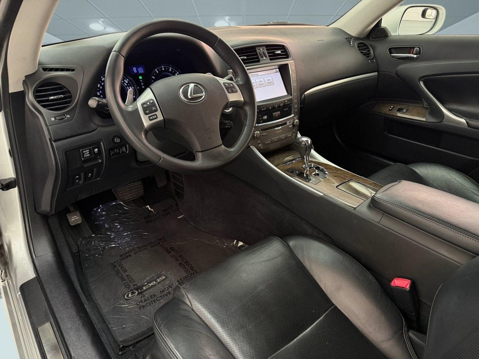 Used 2012 Lexus IS 350C RWD image 4