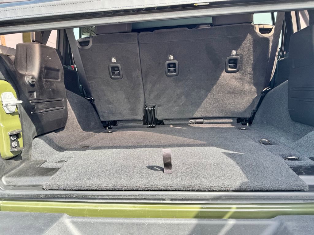 Used 2022 Jeep Wrangler Unlimited Sport image 14