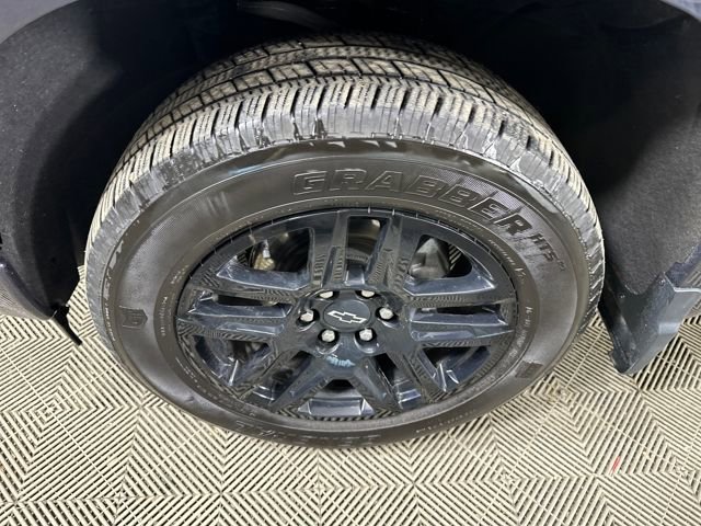 Used 2023 Chevrolet Silverado 1500 Custom image 10