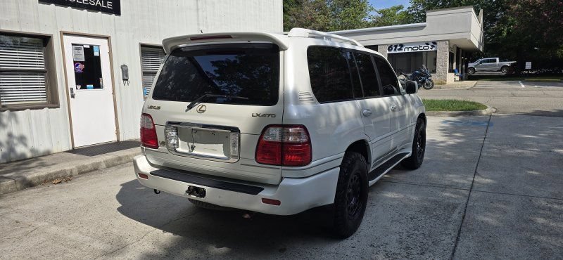 Used 2003 Lexus LX 470 4WD image 4