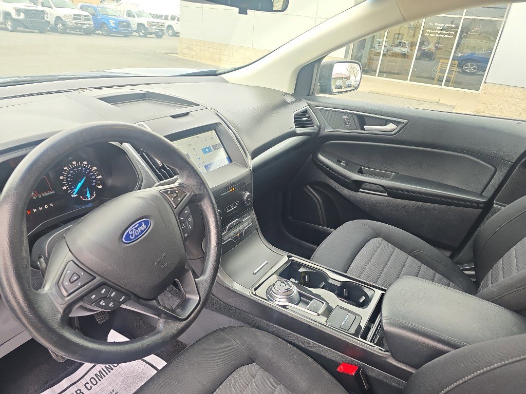 Used 2020 Ford Edge SE w/ Cargo Accessory Package image 14