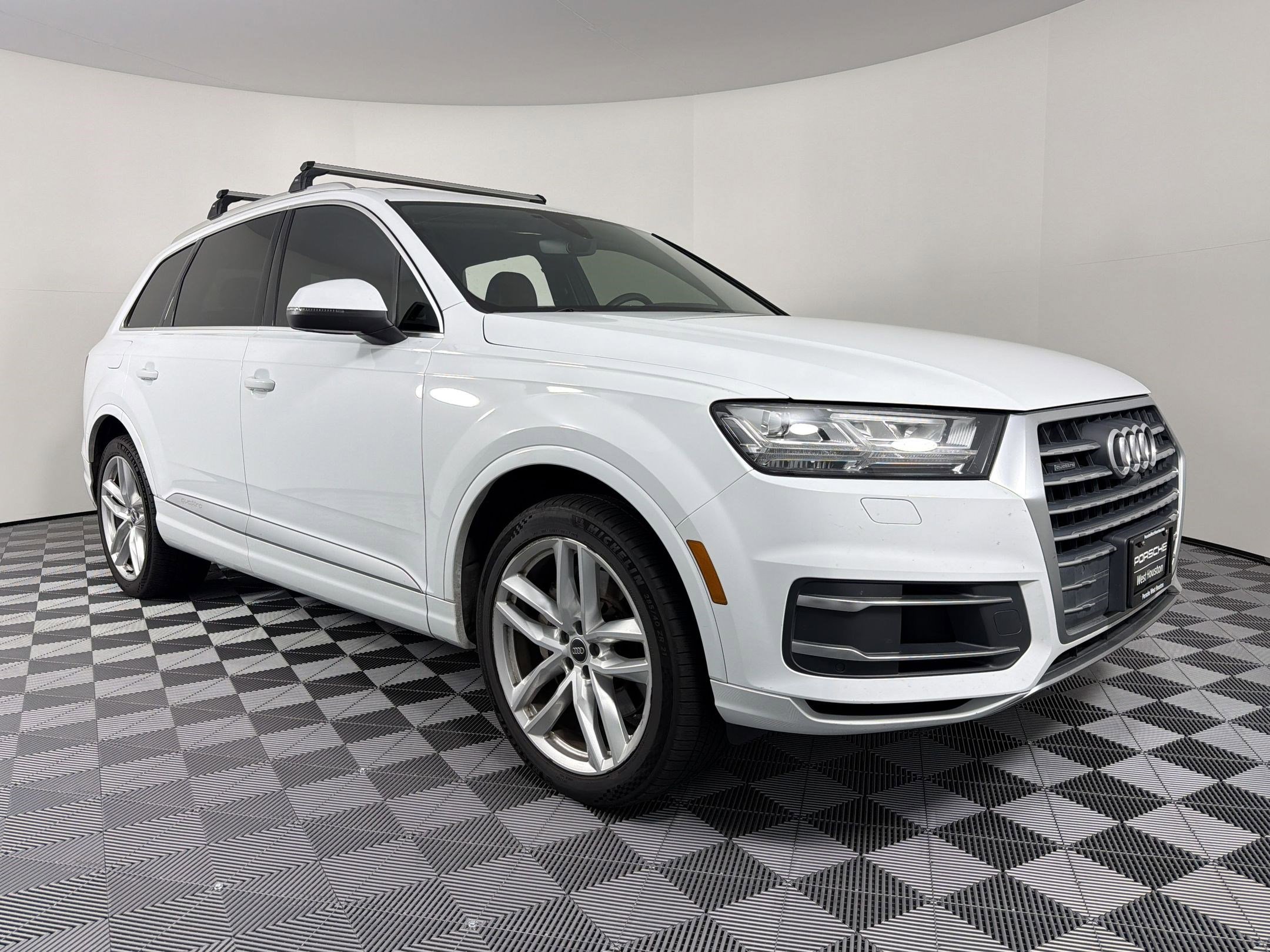Used 2017 Audi Q7 3.0T Prestige image 12