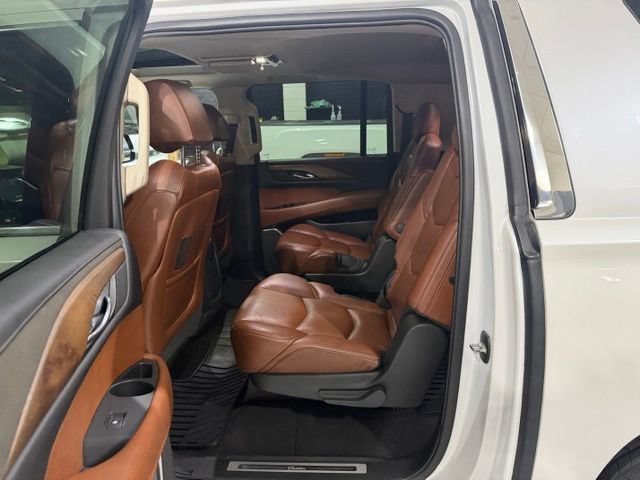 Used 2019 Cadillac Escalade ESV Premium Luxury AWD/4WD image 29