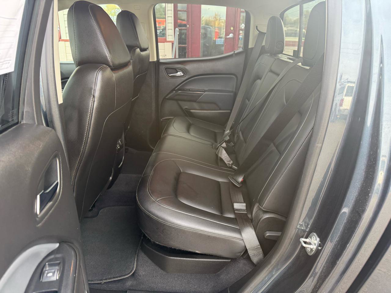 Used 2019 Chevrolet Colorado Z71 AWD/4WD image 27