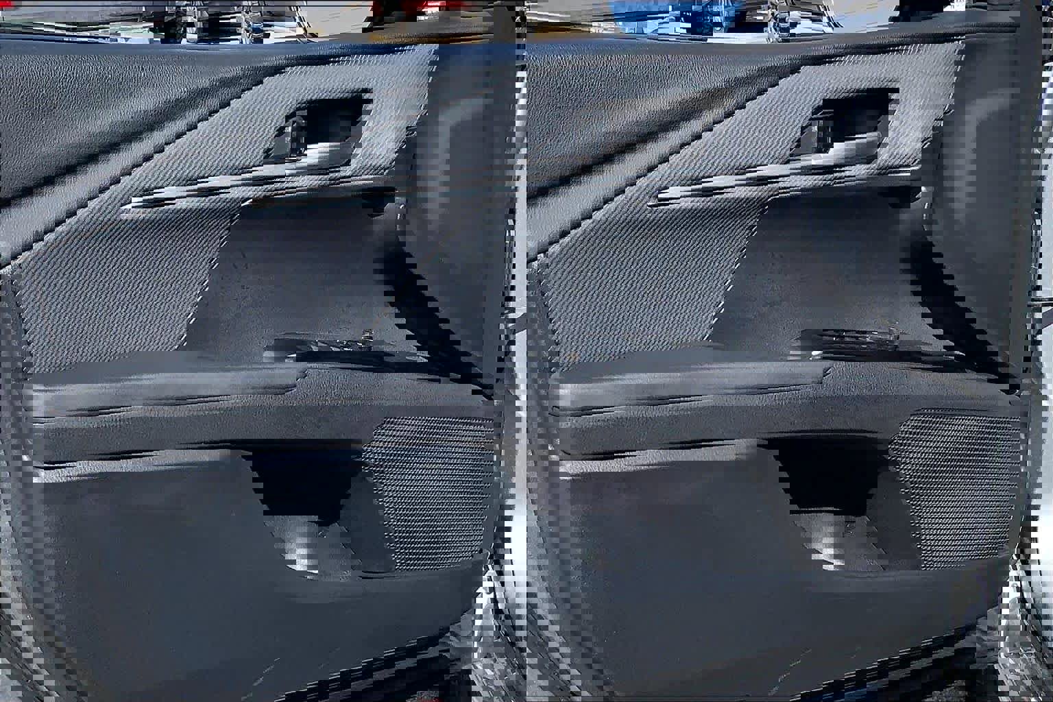 Used 2025 Toyota Camry SE w/ Convenience Package image 21