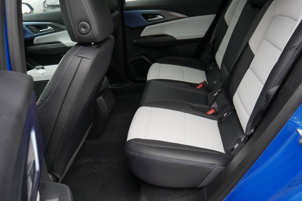 New 2026 Chevrolet Equinox EV LT image 27