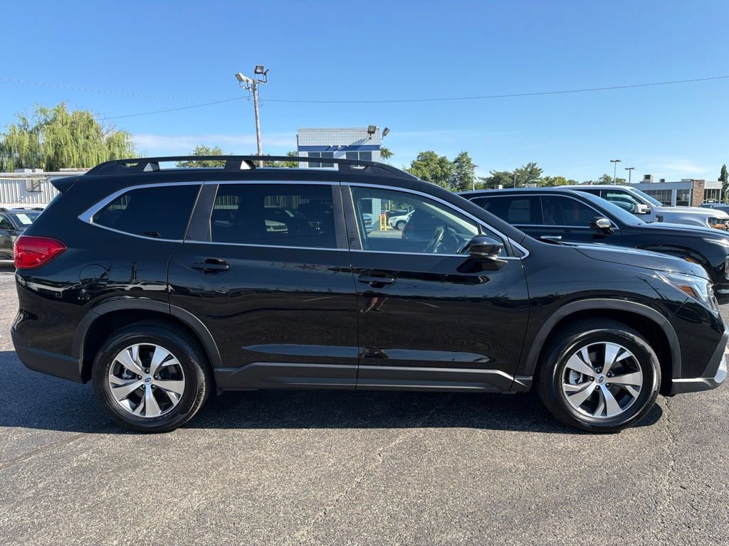 Used 2025 Subaru Ascent Premium AWD/4WD image 8