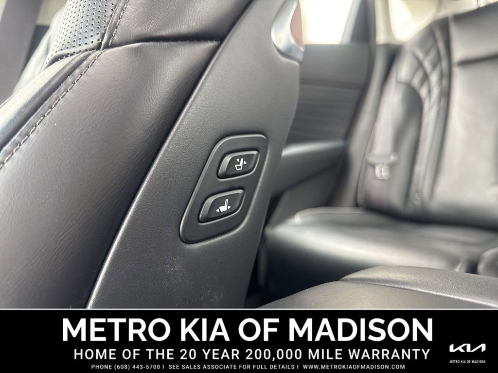 Used 2020 Kia K900 Luxury w/ VIP Package image 25
