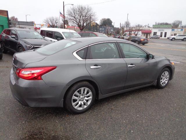Used 2016 Nissan Altima 2.5 S w/ Power Driver Seat Package image 6