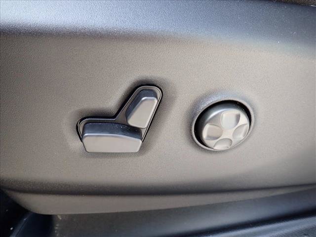 New 2027 Chrysler Pacifica Select FWD image 15
