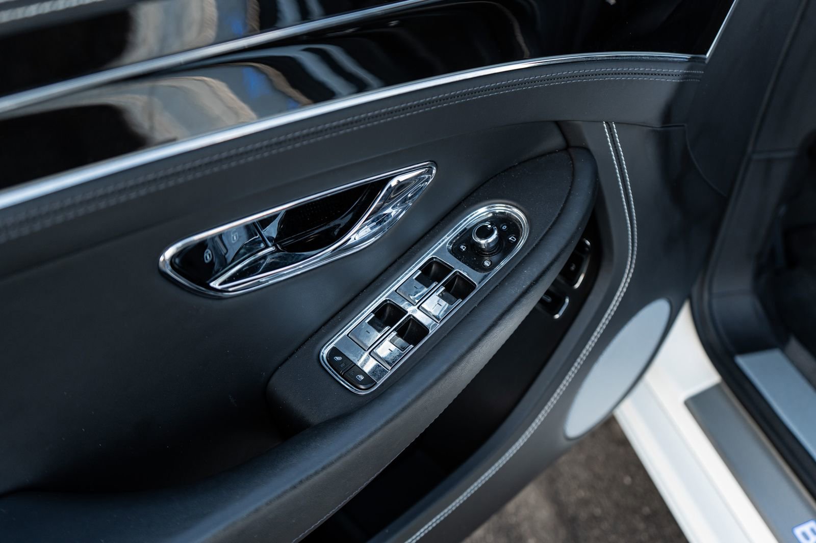 Used 2022 Bentley Continental GT image 23