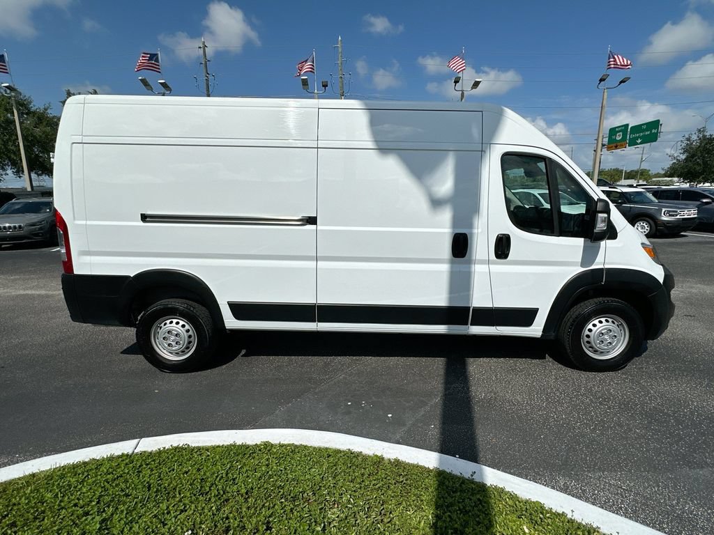 Used 2025 RAM ProMaster 2500 w/ Convenience Group FWD image 4